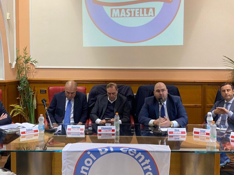 Mastella ad Avellino rilancia La Margherita e avverte il Pd: “Occhio a inseguire il M5s”
