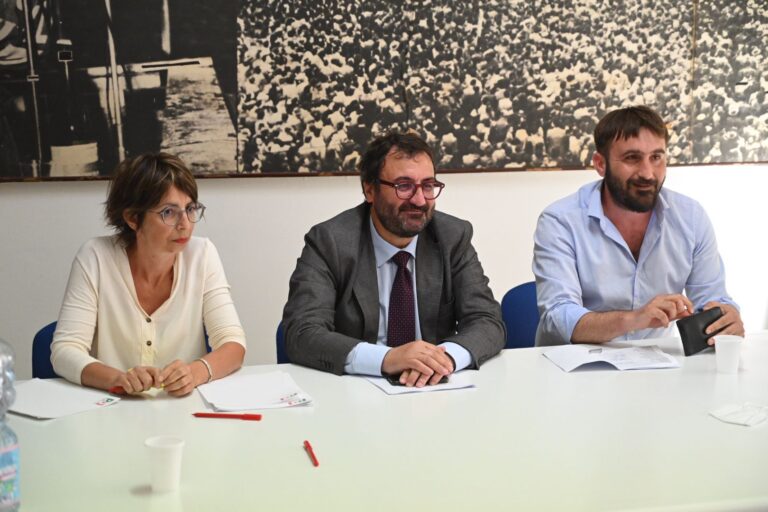 Pd Avellino, approvata la relazione del segretario Pizza: “L’unità di facciata non serve. Necessaria trasparenza”