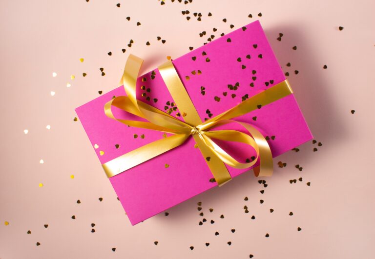 Cosa regalare alla tua migliore amica per il suo compleanno? Ecco qualche spunto