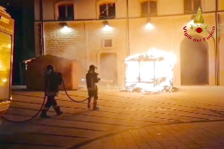“Kaso Fest” a Montella, in fiamme uno stand