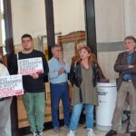 protesta contro aumento irpef