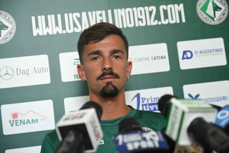 Avellino, il centrocampista Daniele Franco si presenta: “Siamo un gruppo ambizioso e vogliamo fare grandi cose”