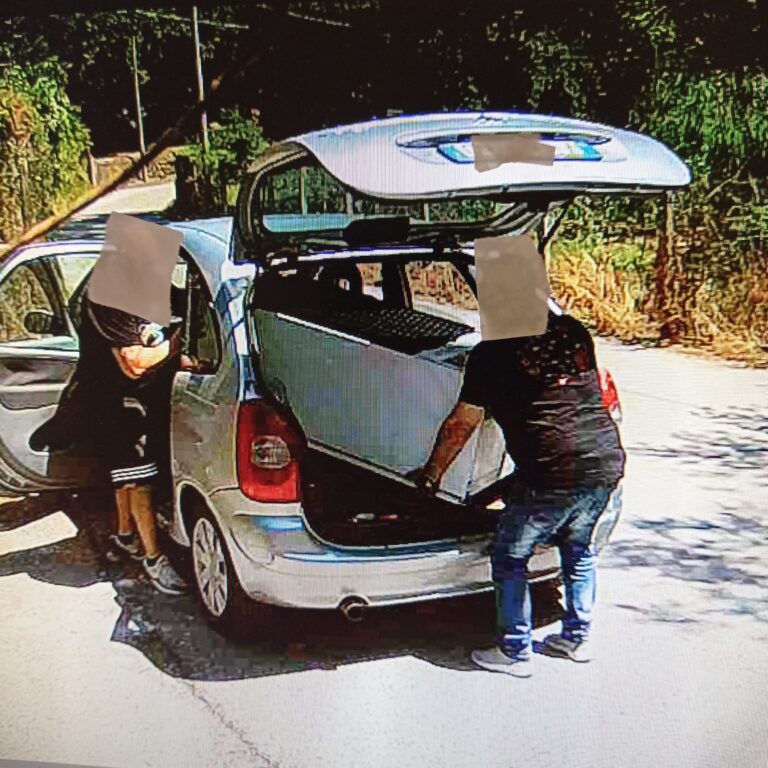 Continua la lotta all’abbandono rifiuti in città: furbetti del sacchetto beccati dalle fototrappole
