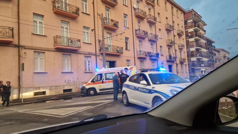 Suicidio in città: si lancia dal balcone di Via Colombo