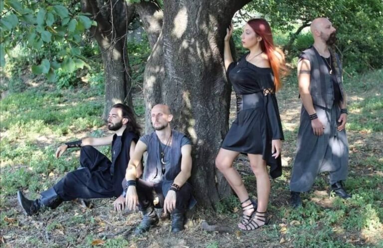 “Valli del ben vivere”, domani a San Sossio Baronia il folk rock degli Édea