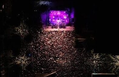 Dal Jova beach party a Valle: Enzo Avitabile incanta Avellino