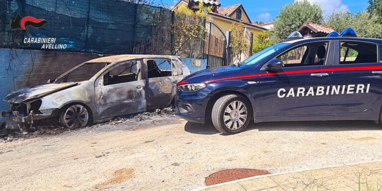 Montoro, brucia una VW Golf per motivi passionali: arrestata 37enne
