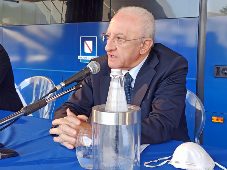 Regione, bocciata la mozione di sfiducia contro  De Luca: 35 contrari e 15 favorevoli