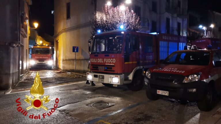 Tragedia a Montella: 50enne muore nell’incendio della propria abitazione