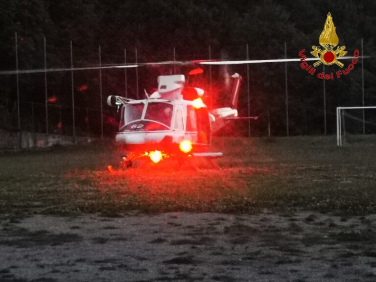 Si perdono in un sentiero a Sant’Angelo a Scala: recuperati in elicottero