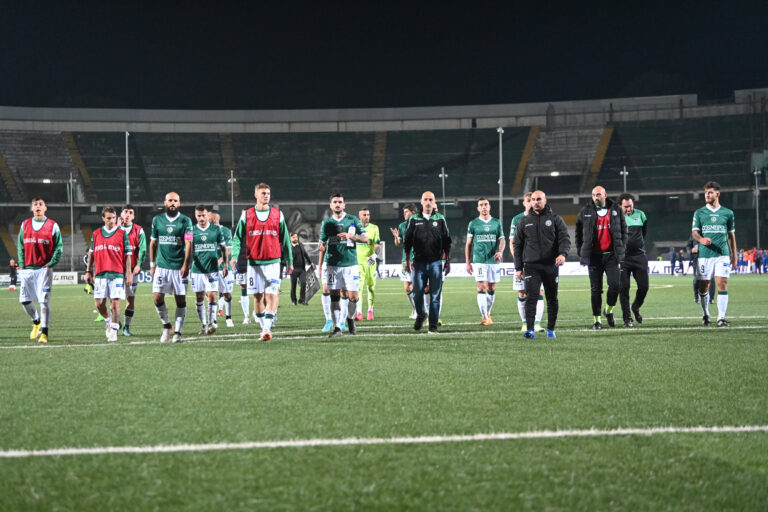 L’Avellino cade, doppio Balde fa volare il Messina: 2 a 0