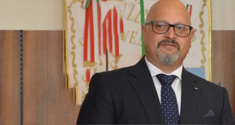 Ciampi (M5S): Con le dimissioni di Lenzi, privati più vicini alla gestione dell’acqua