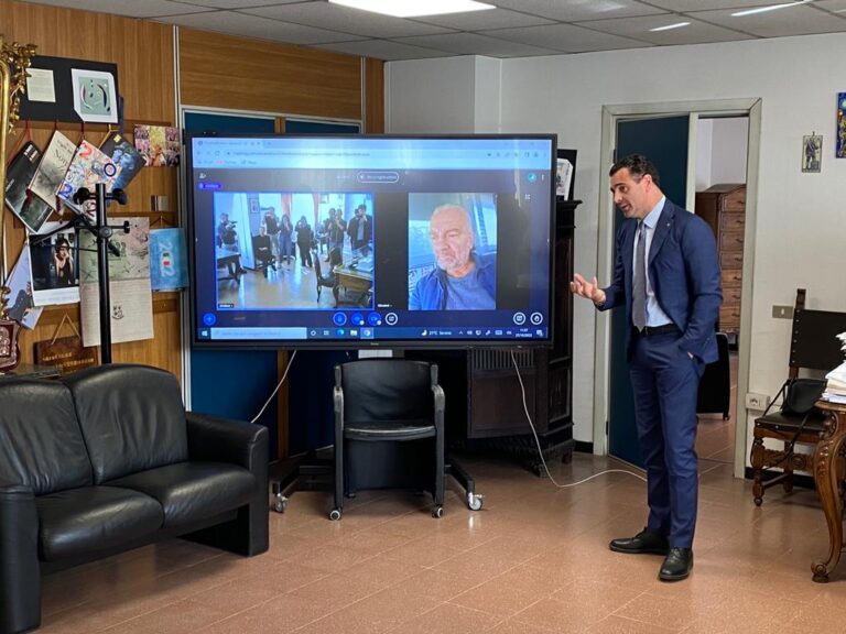 VIDEO/ Avellino srotola il red carpet: all’ex Gil Veronesi, Albanese, Buy e Veltroni