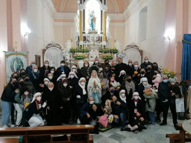 Unitalsi Campania, oltre 100 persone in visita alla Collegiata di Solofra