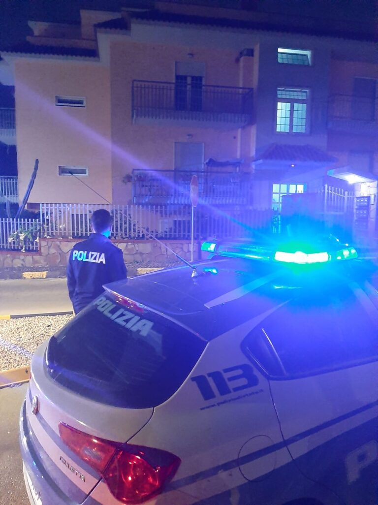 Stufa in fiamme, anziano messo in salvo dalla Polizia