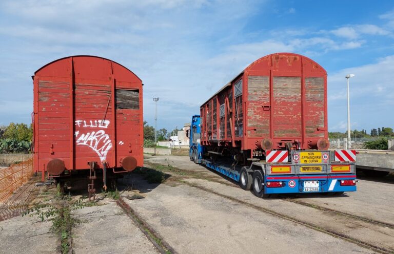Lioni, carri ferroviari storici saranno esposti nella stazione