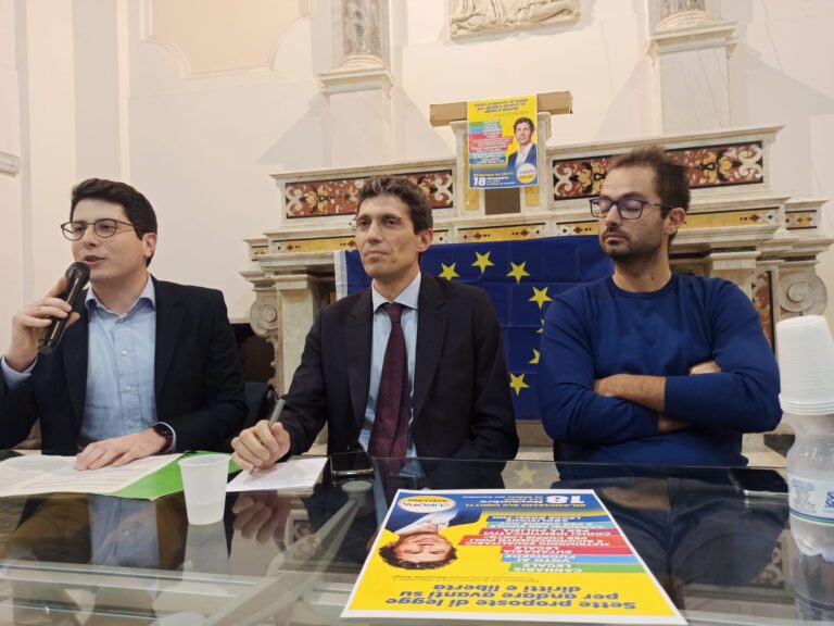 FOTO / Cannabis legale e condizioni delle carceri: Più Europa riparte da Avellino