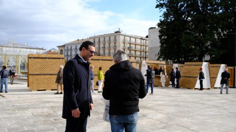 Avellino si prepara alle festività, il sindaco: “Sarà un Natale magico”