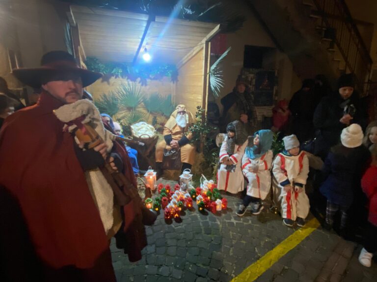 FOTO/ Successo a Grottolella per “La Calata dei Pastori”