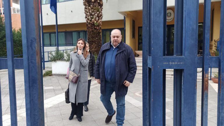 Caso Manzo, blitz a sorpresa dell’avvocato Gentile: “Mimì è stato ammazzato, si proceda per omicidio”
