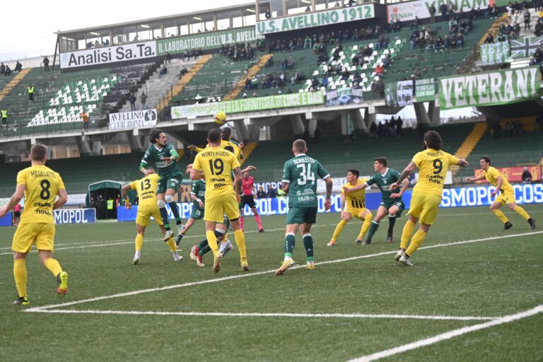Nuova sconfitta per l’Avellino, la Viterbese sbanca il Partenio: 0-2