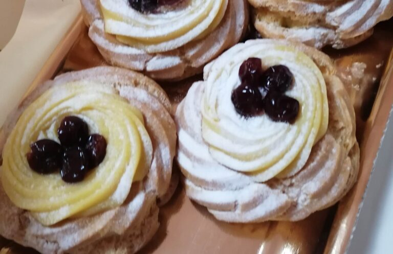 Gara di “Zeppole” per gli anziani del Centro di via Annarumma