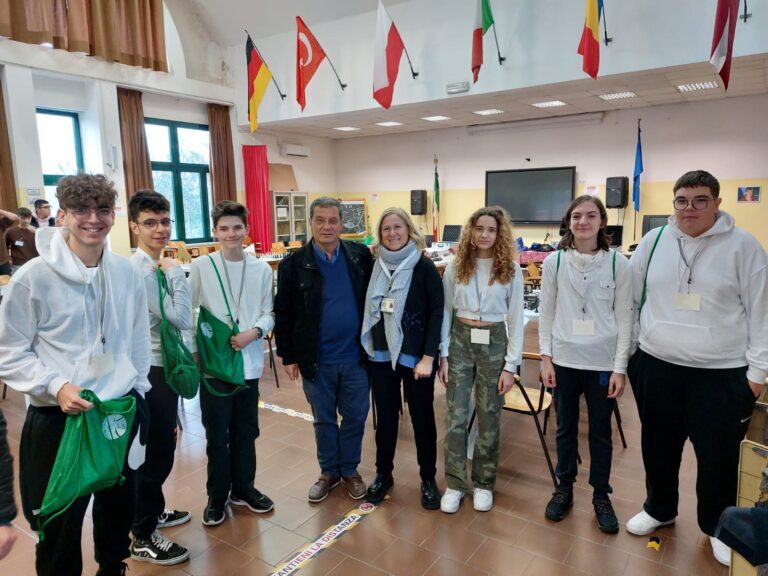 Trofeo Scacchi Scuola: Liceo Mancini primo assoluto alle provinciali