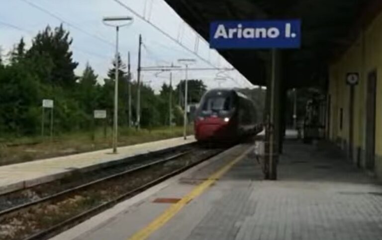 Stazione Ariano, i treni passano ma non si fermano. Incontro con Italo