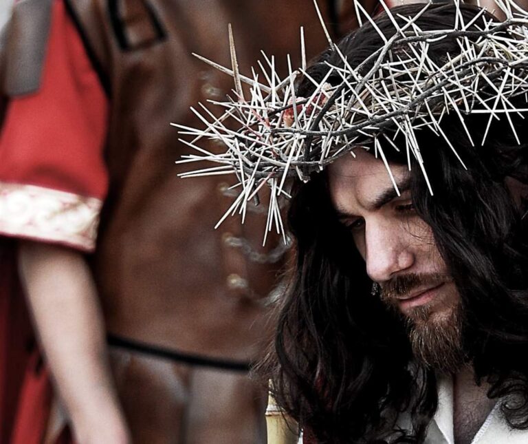 Torna la Via Crucis Vivente a Grottaminarda, oltre 70 figuranti
