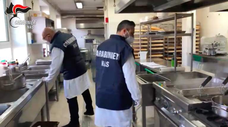 VIDEO/ Mense ospedaliere, controlli dei Nas anche in Irpinia: una non conformità