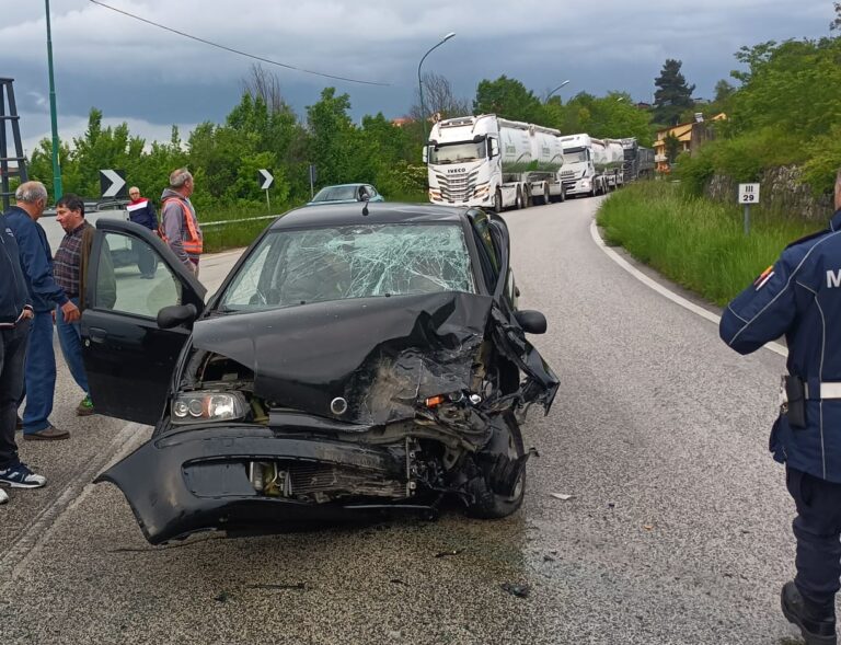 50enne in prognosi riservata e altri due feriti: incidente ad Ariano