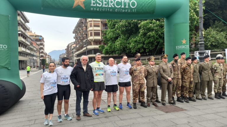 FOTO E VIDEO  / Staffetta di solidarietà, in campo anche il 232° Reggimento Trasmissioni di Avellino