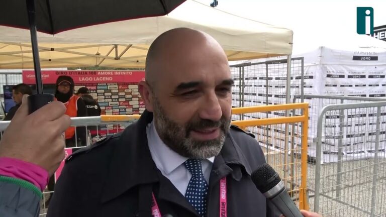 VIDEO/ Paret-Peintre, è un francese a vincere al Laceno. Maglia rosa a Leknessund