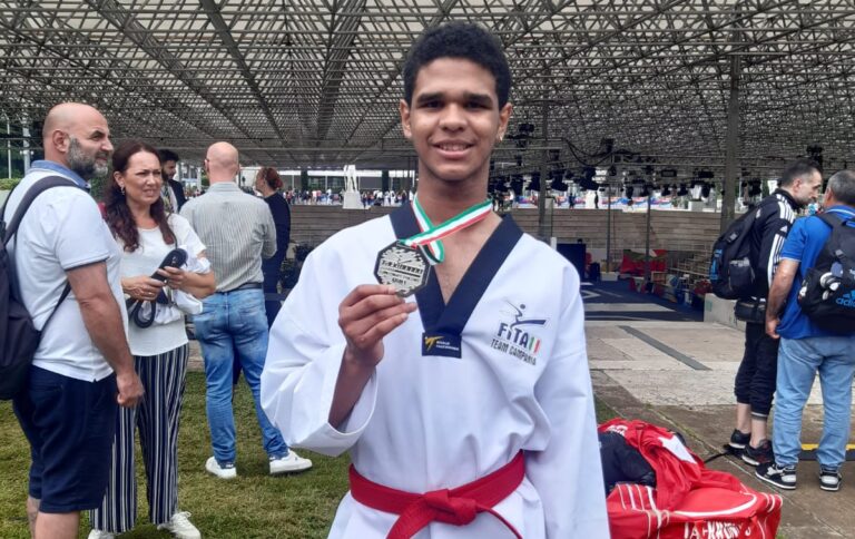 Taekwondo, medaglia d’argento per l’irpino Vinciprova alla Dream Cup