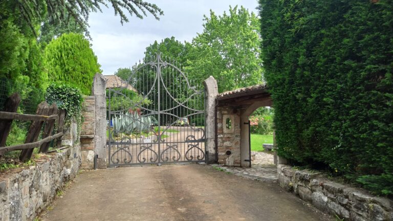 “Arancia meccanica” nella notte ad Atripalda, due famiglie sotto choc