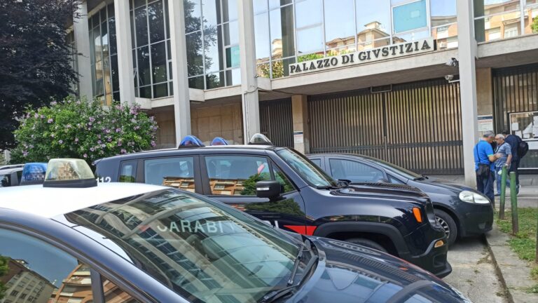 C’era una volta l’abuso d’ufficio…nel Distretto di Napoli reati contro la pubblica amministrazione in aumento