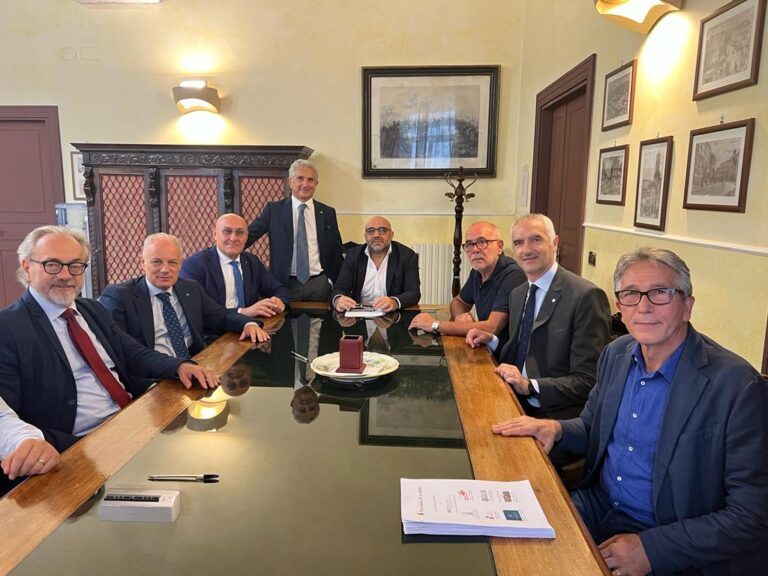 Sua: protocollo d’intesa tra Provincia, Ordini Professionali e Ance Avellino