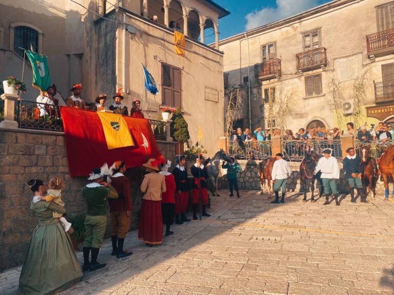 Andretta_Corteo_Storico