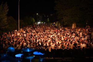 Folla_Rione_Parco