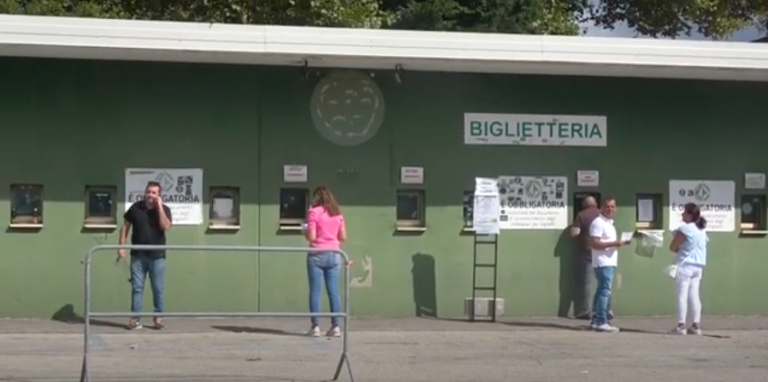 VIDEO/ La carica dei 4.500 per l’Avellino: l’entusiasmo dei tifosi al botteghino