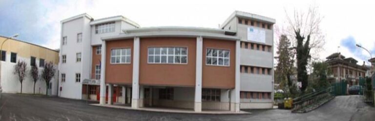 Aci, “La sicurezza del veicolo e la strada”: il titolo del convegno presso il liceo De Caprariis