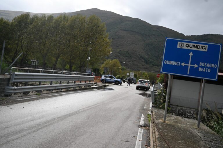 Quindici nel mirino dei ladri “acrobati” tre raid falliti e fuga attraverso i Regi Lagni