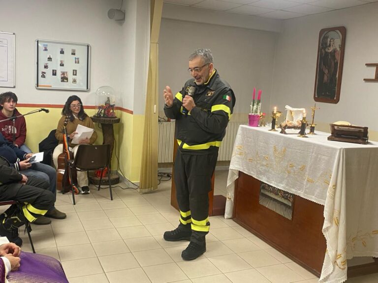 VIDEO/ “No ai botti, vivere in serenità le feste”: l’auspicio del Comandante dei Vigili del Fuoco