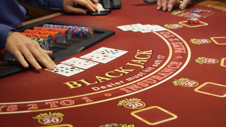 Tendenze del blackjack online e del gioco mobile in Italia