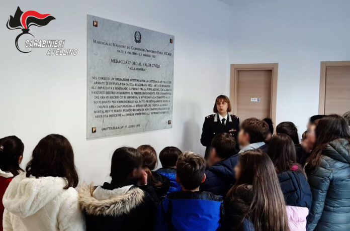 Visita_alunni_Carabinieri_Ariano
