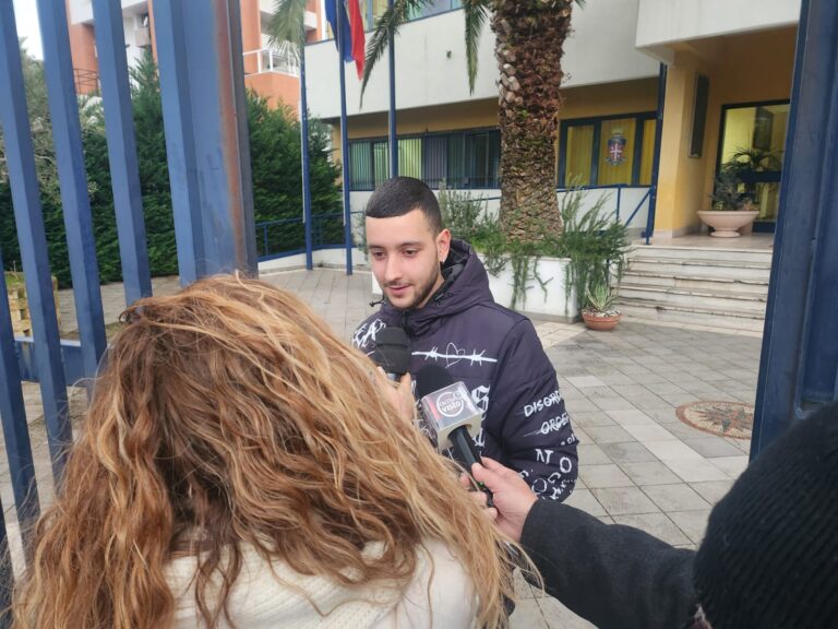 VIDEO/ Caso Manzo, il figlio Francesco: sono fiducioso, siamo al termine di questa storia