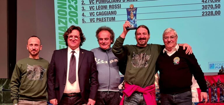 Il Vespa Club Leoni Rossi di Grottaminarda premiato a Pontedera
