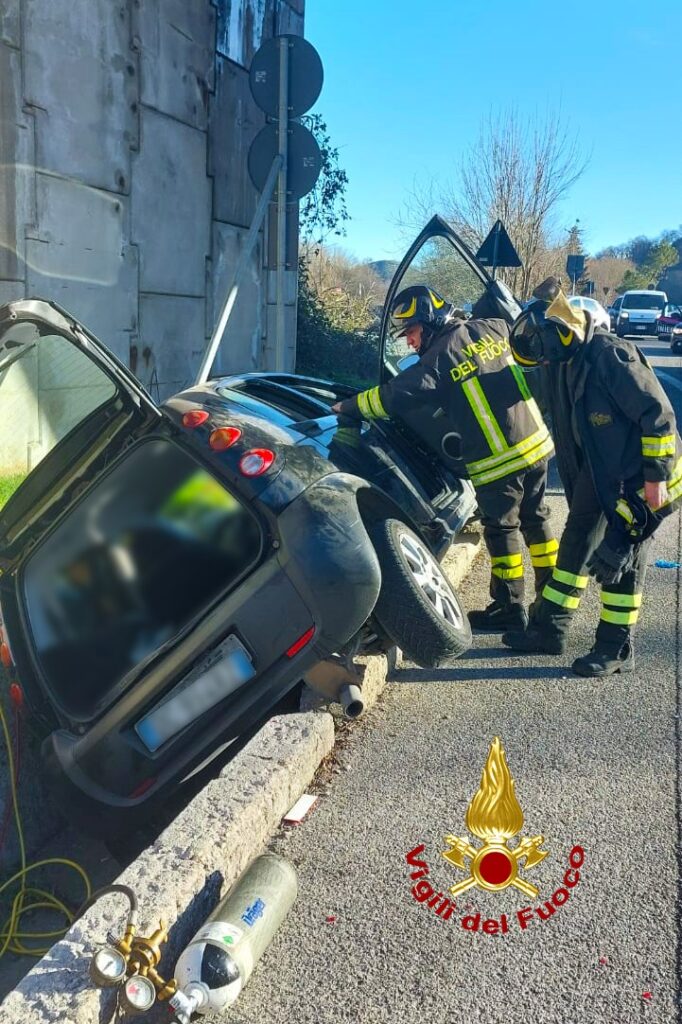 Vigili_incidente_Montella