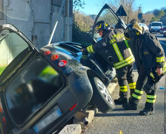 Vigili_incidente_Montella