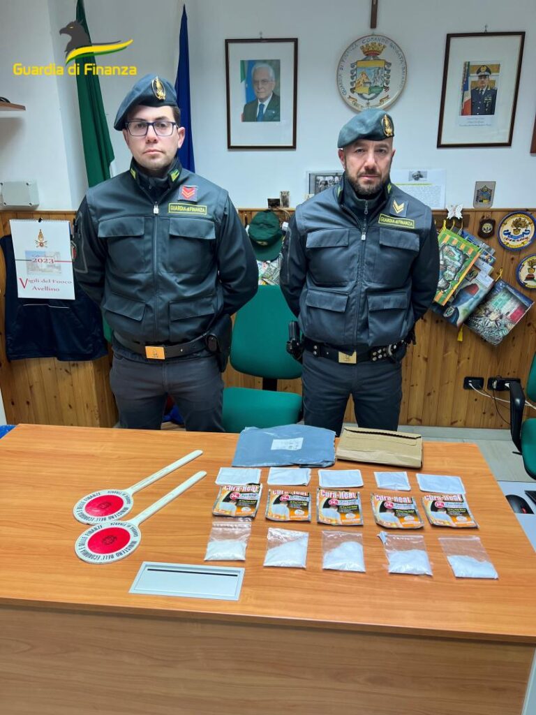 Spaccio, la Finanza arresta pusher e sequestra 250 grammi di eroina